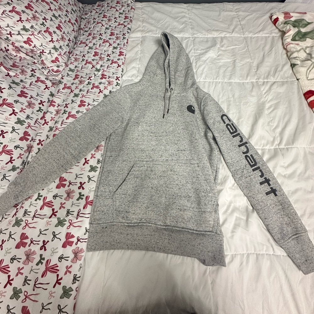 Carhartt sweater
